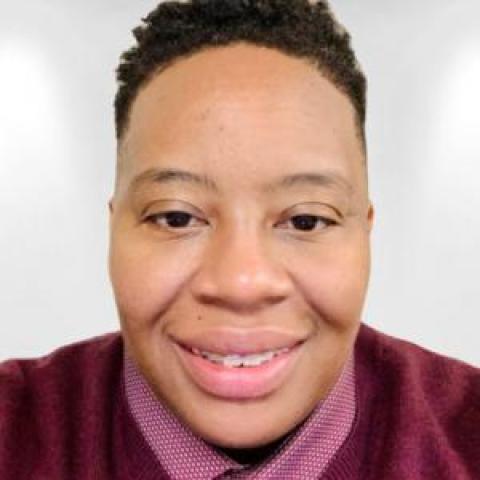 Profile headshot photo of Akilah Adams.
