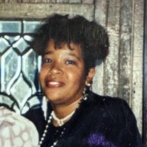 Profile headshot photo of Gail Pritchett.