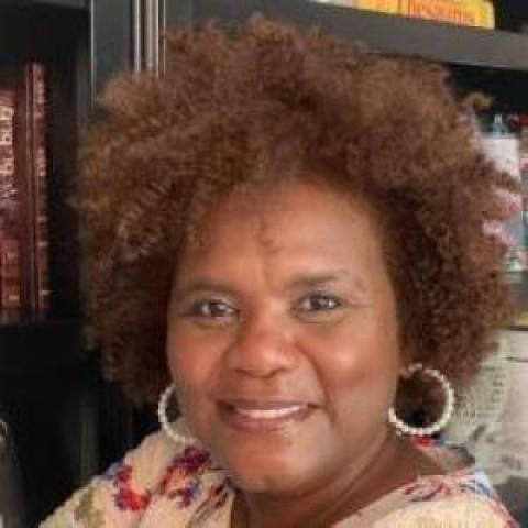 Profile headshot photo of Katrina Floyd.