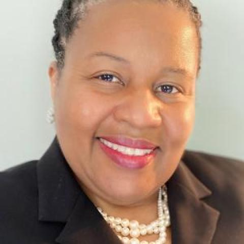 Profile headshot photo of Dawn Smith.