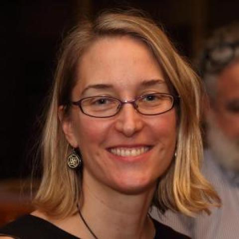 Profile headshot photo of Caroline Stark.
