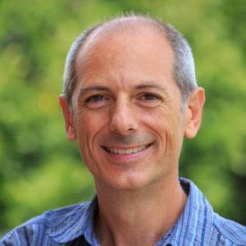 Profile headshot photo of Roberto De Leo.