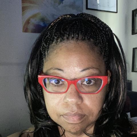 Profile headshot photo of Aisha Bonner, PHD.