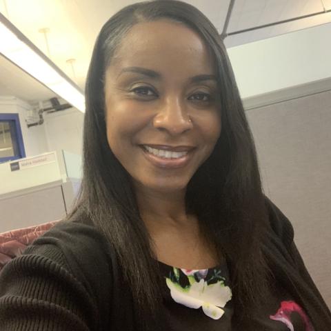 Profile headshot photo of Tiwiya Savoy.