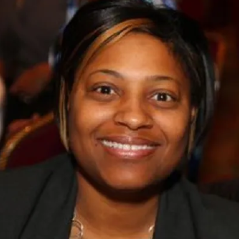 Profile headshot photo of Anniglo Boone.