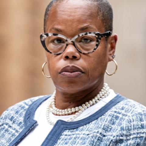 Profile headshot photo of Lisa Crooms.