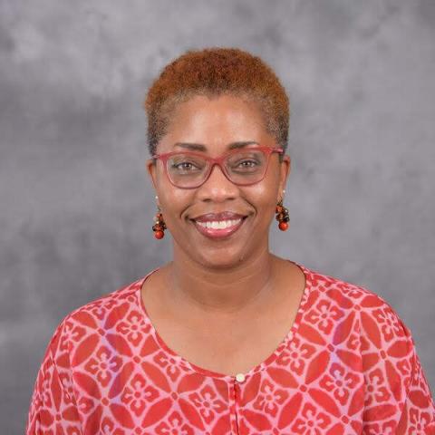 Profile headshot photo of Lisa Hardin Knight.