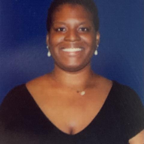 Profile headshot photo of Shamaria Bell.