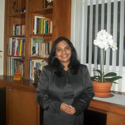 Profile headshot photo of Namita Kumari, PHD.