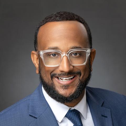 Profile headshot photo of Roger A Mitchell, Jr MD.