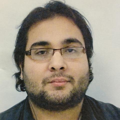 Profile headshot photo of Raul Garcia Sanchez.