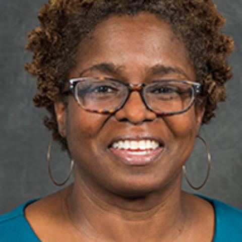 Profile headshot photo of Alicia Jones.