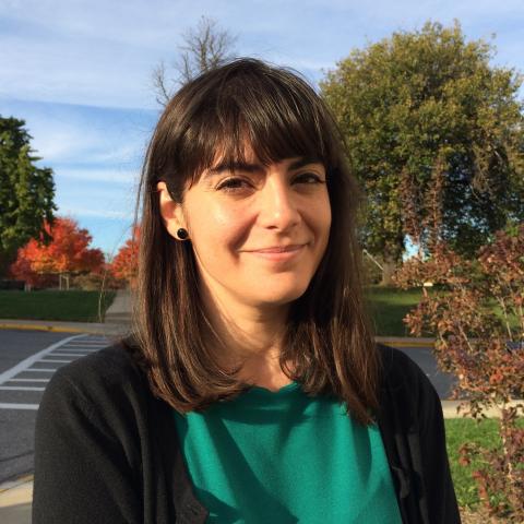 Profile headshot photo of Nelida Isabel Devesa Gomez, Ph.D.