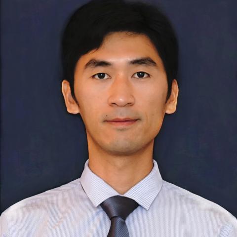 Profile headshot photo of Wenjie Che.