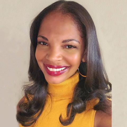 Profile headshot photo of Summer Brown.