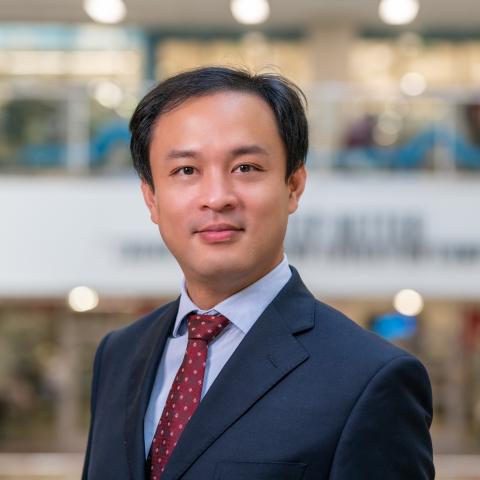 Profile headshot photo of Dan Feng, Ph.D..
