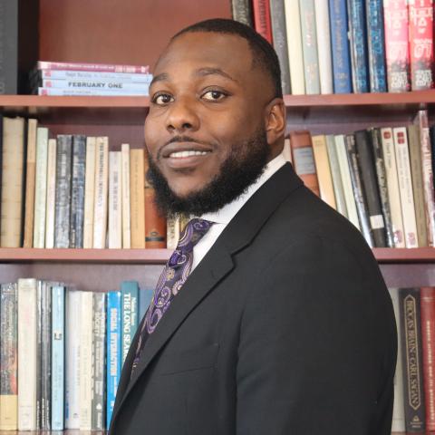 Profile headshot photo of Tracy Williams Jr..
