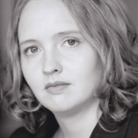 Profile headshot photo of Dawn Naser.