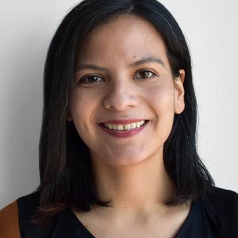 Profile headshot photo of Maria Linares Trelles.
