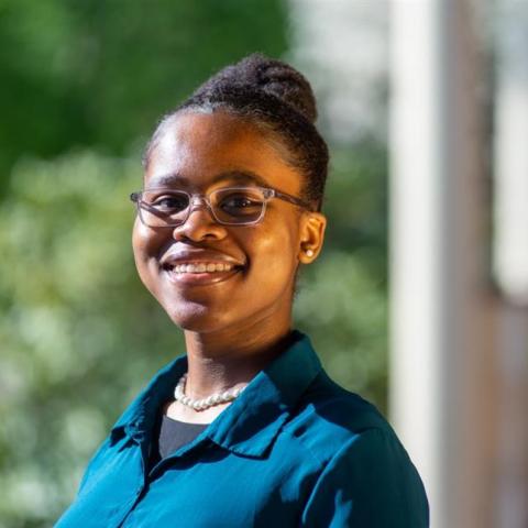 Profile headshot photo of Kayla Bryant.