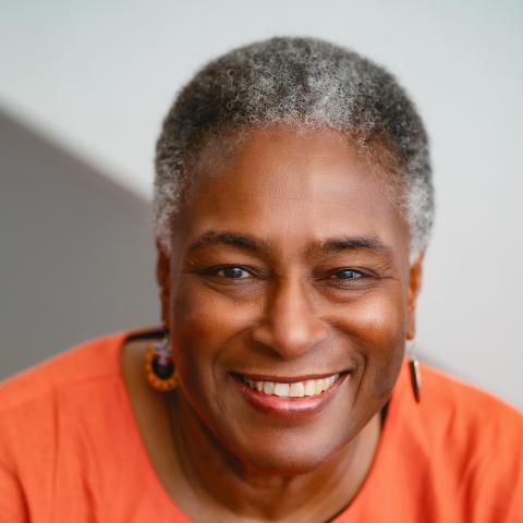 Profile headshot photo of Sonja Williams.