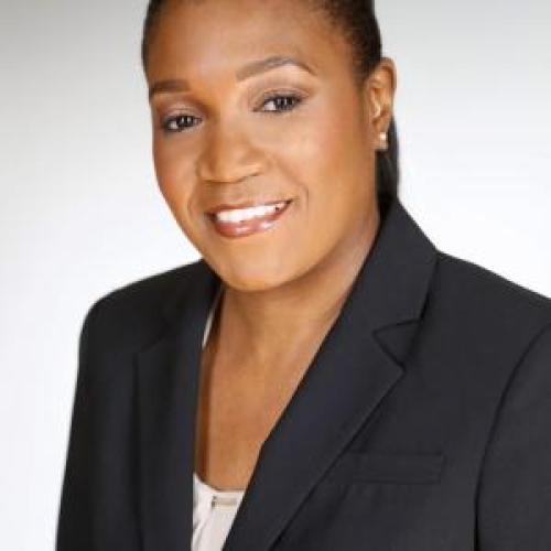 JaNeen Cross Headshot photo of JaNeen Cross