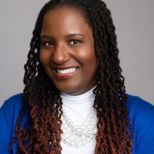 Tracey Holmes_Headshot